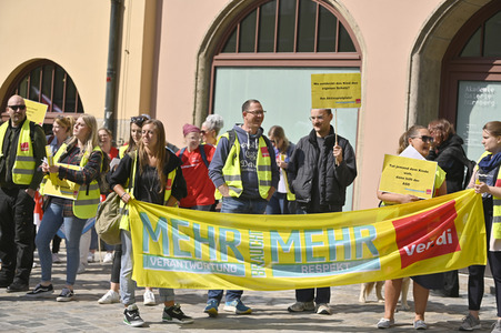 Warnstreik von Beschäftigten in Sozial- und Erziehungsberufen in Nürnberg