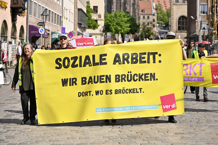 Warnstreik von Beschäftigten in Sozial- und Erziehungsberufen in Nürnberg