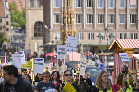Warnstreik von Beschäftigten in Sozial- und Erziehungsberufen in Nürnberg