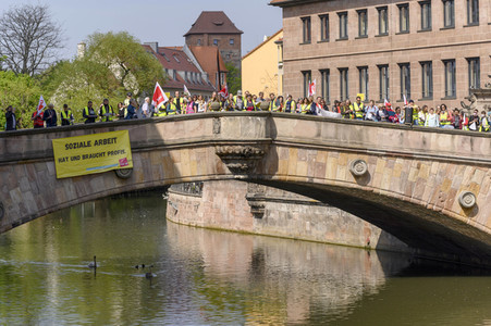Warnstreik von Beschäftigten in Sozial- und Erziehungsberufen in Nürnberg