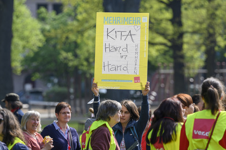 Warnstreik von Beschäftigten in Kitas und im schulischen Ganztag in Nürnberg