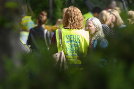 Warnstreik von Beschäftigten in Kitas und im schulischen Ganztag in Nürnberg