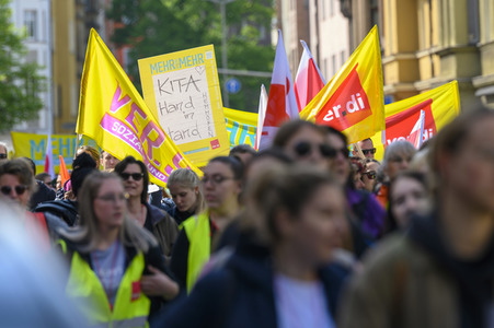 Warnstreik von Beschäftigten in Kitas und im schulischen Ganztag in Nürnberg