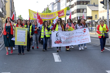 Warnstreik von Beschäftigten in Kitas und im schulischen Ganztag in Nürnberg