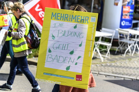 Warnstreik von Beschäftigten in Kitas und im schulischen Ganztag in Nürnberg