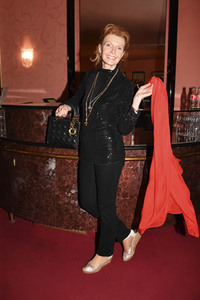 Theaterpremiere 'Das Brautkleid' in München