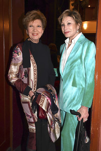 Theaterpremiere 'Das Brautkleid' in München