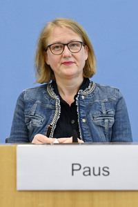 Bundespressekonferenz Erste Ergebnisse des Nationalen Diskriminierungs- und Rassismusmonitors in Berlin