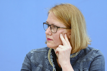 Bundespressekonferenz Erste Ergebnisse des Nationalen Diskriminierungs- und Rassismusmonitors in Berlin