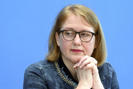 Bundespressekonferenz Erste Ergebnisse des Nationalen Diskriminierungs- und Rassismusmonitors in Berlin
