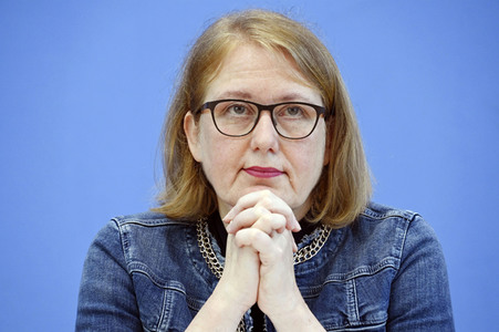 Bundespressekonferenz Erste Ergebnisse des Nationalen Diskriminierungs- und Rassismusmonitors in Berlin