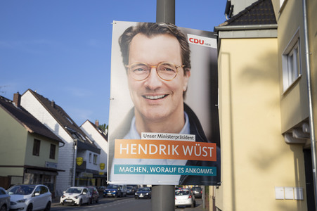 Wahlplakate zur NRW-Wahl in Köln