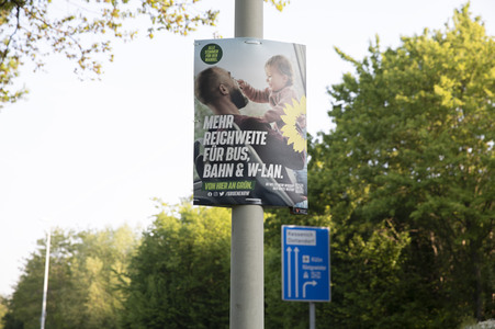 Wahlplakate zur NRW-Wahl in Bonn