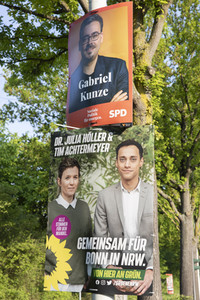 Wahlplakate zur NRW-Wahl in Bonn