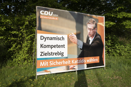 Wahlplakate zur NRW-Wahl in Bonn
