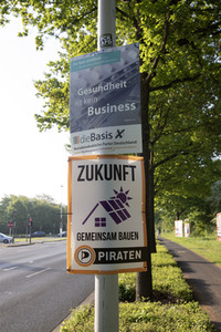 Wahlplakate zur NRW-Wahl in Bonn