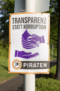 Wahlplakate zur NRW-Wahl in Bonn