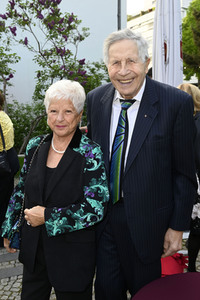 Theaterpremiere 'Monsieur Claude und seine Töchter - Teil 2' in Berlin