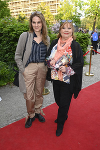 Theaterpremiere 'Monsieur Claude und seine Töchter - Teil 2' in Berlin
