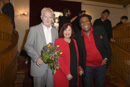 Theaterpremiere 'Monsieur Claude und seine Töchter - Teil 2' in Berlin