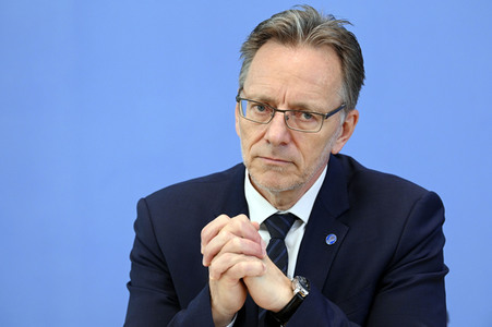 Bundespressekonferenz Vorstellung des Jahresberichts Fallzahlen politisch motivierter Kriminalität in Berlin