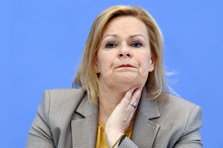 Bundespressekonferenz Vorstellung des Jahresberichts Fallzahlen politisch motivierter Kriminalität in Berlin