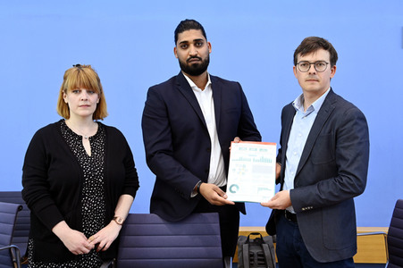 Bundespressekonferenz Jahresbilanz rechte Gewalt 2021 und Coronaleugner-Gewalt in Berlin