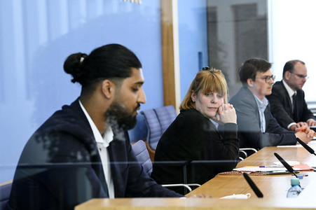 Bundespressekonferenz Jahresbilanz rechte Gewalt 2021 und Coronaleugner-Gewalt in Berlin