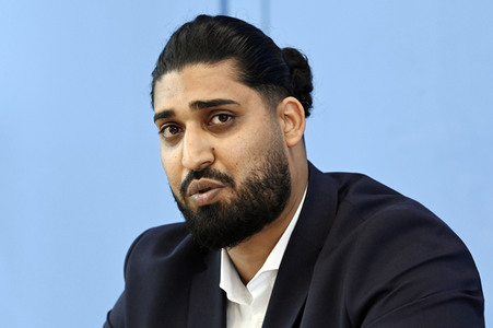 Bundespressekonferenz Jahresbilanz rechte Gewalt 2021 und Coronaleugner-Gewalt in Berlin
