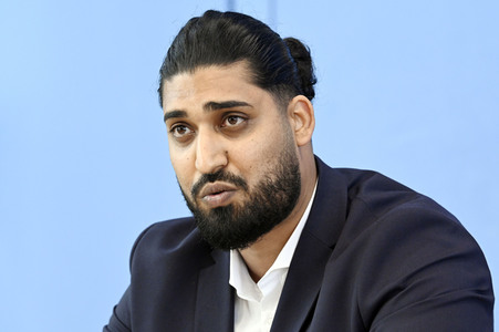 Bundespressekonferenz Jahresbilanz rechte Gewalt 2021 und Coronaleugner-Gewalt in Berlin