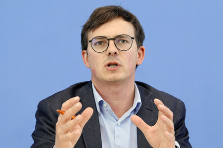 Bundespressekonferenz Jahresbilanz rechte Gewalt 2021 und Coronaleugner-Gewalt in Berlin