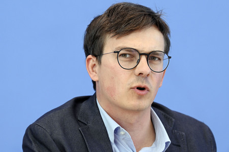 Bundespressekonferenz Jahresbilanz rechte Gewalt 2021 und Coronaleugner-Gewalt in Berlin