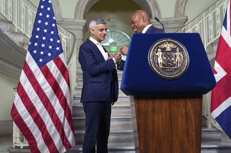 Sadiq Khan zu Gast im Rathaus von New York