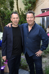 Opening von Survivors Home in Berlin