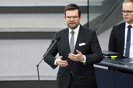 33. Sitzung des Deutschen Bundestages in Berlin