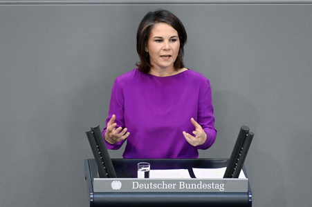 33. Sitzung des Deutschen Bundestages in Berlin