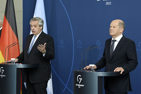 Pressekonferenz von Olaf Scholz und Alberto Ángel Fernández in Berlin