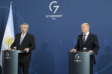 Pressekonferenz von Olaf Scholz und Alberto Ángel Fernández in Berlin