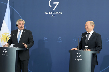 Pressekonferenz von Olaf Scholz und Alberto Ángel Fernández in Berlin