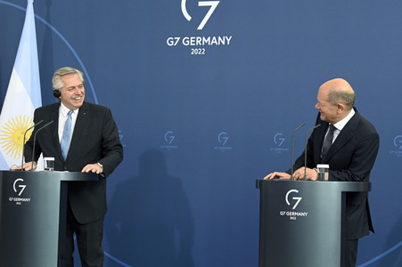 Pressekonferenz von Olaf Scholz und Alberto Ángel Fernández in Berlin