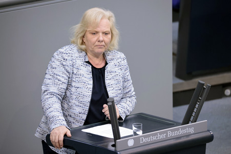 35. Sitzung des Deutschen Bundestages in Berlin