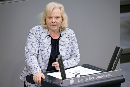 35. Sitzung des Deutschen Bundestages in Berlin