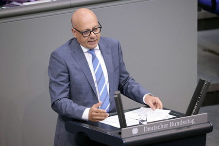 35. Sitzung des Deutschen Bundestages in Berlin