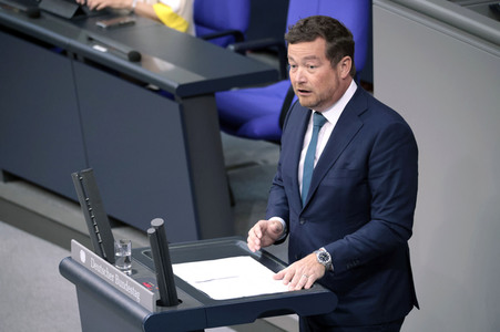 35. Sitzung des Deutschen Bundestages in Berlin