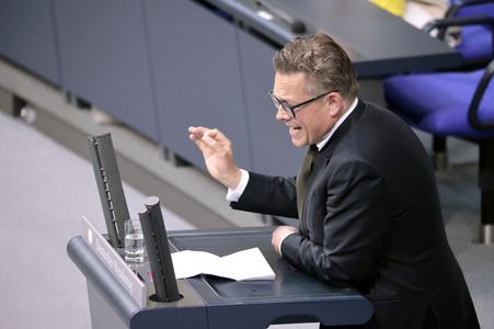 35. Sitzung des Deutschen Bundestages in Berlin