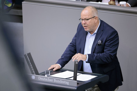 35. Sitzung des Deutschen Bundestages in Berlin