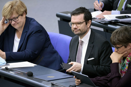 35. Sitzung des Deutschen Bundestages in Berlin
