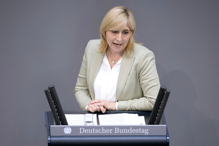 35. Sitzung des Deutschen Bundestages in Berlin