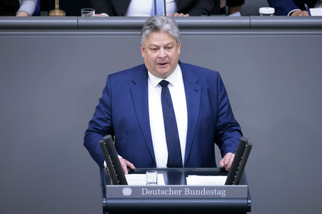 35. Sitzung des Deutschen Bundestages in Berlin