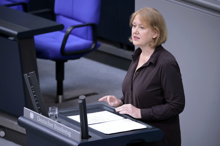 35. Sitzung des Deutschen Bundestages in Berlin